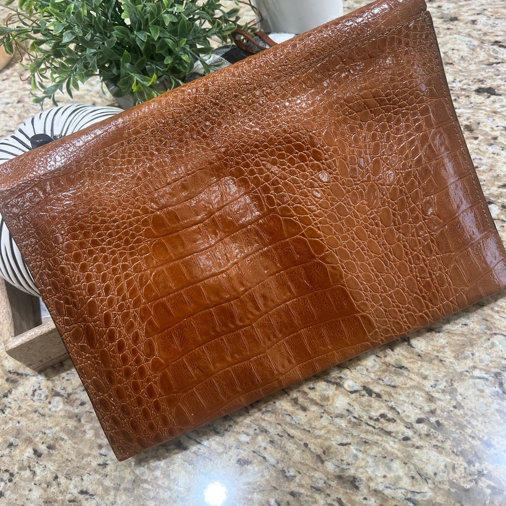 Crocodile Embossed Brown Clutch Crossbody Bag - Picture 12 of 13